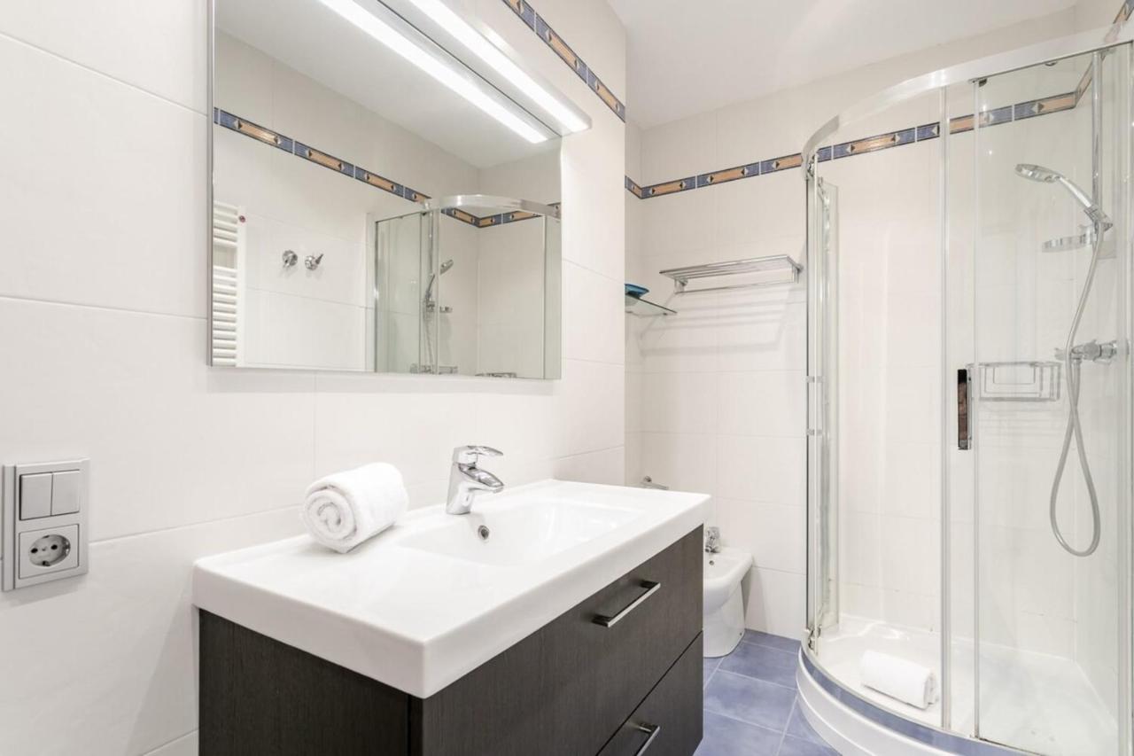 Fantastic 2 Bedroom 5 Minutes By Car From Plaza Catalunya Barcellona Esterno foto